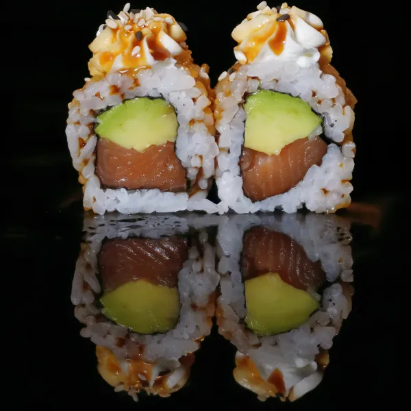 Salmón, aguacate, queso Philadelphia (4u)