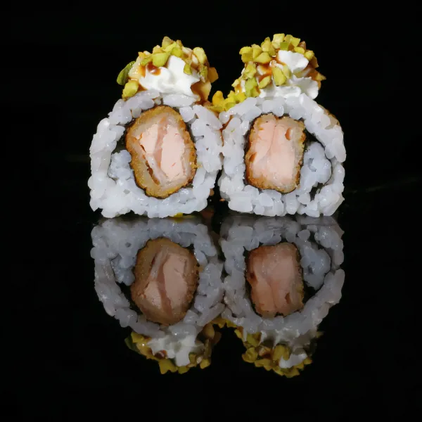 Salmón frito, queso Philadelphia, teriyaki, pistacho  (4u)
