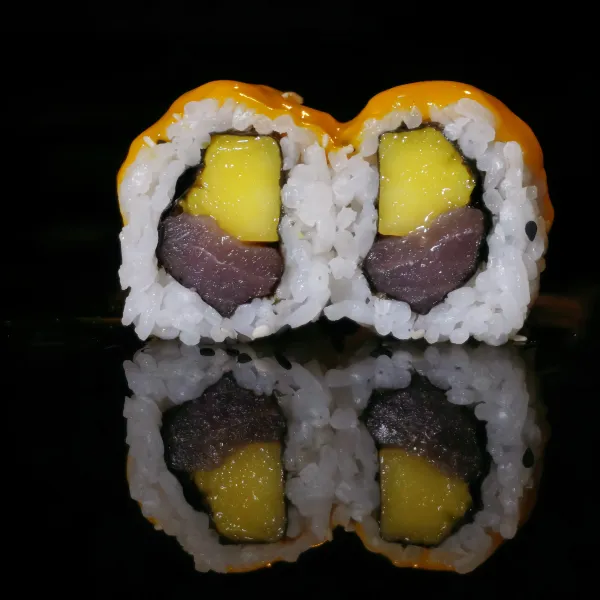 Atún,mango,sésamo,salsa de mango (4u)