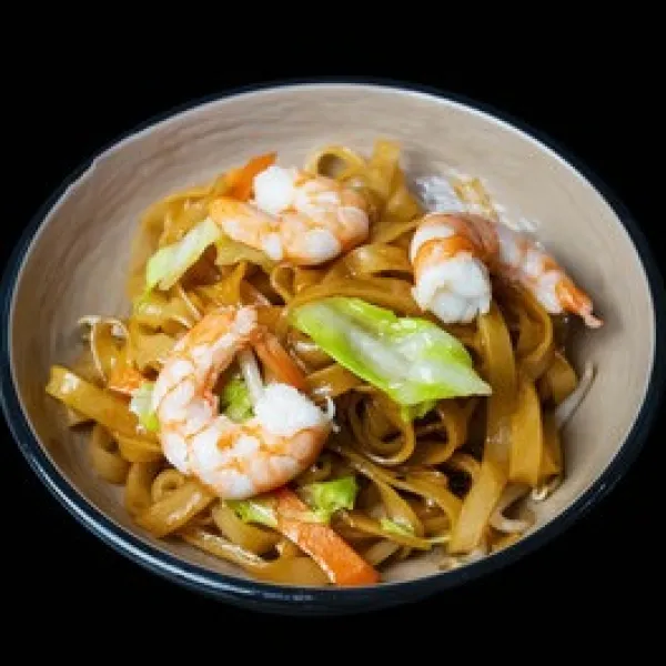 Tallarines arroz con langostinos