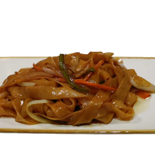 Tallarines arroz con ternera